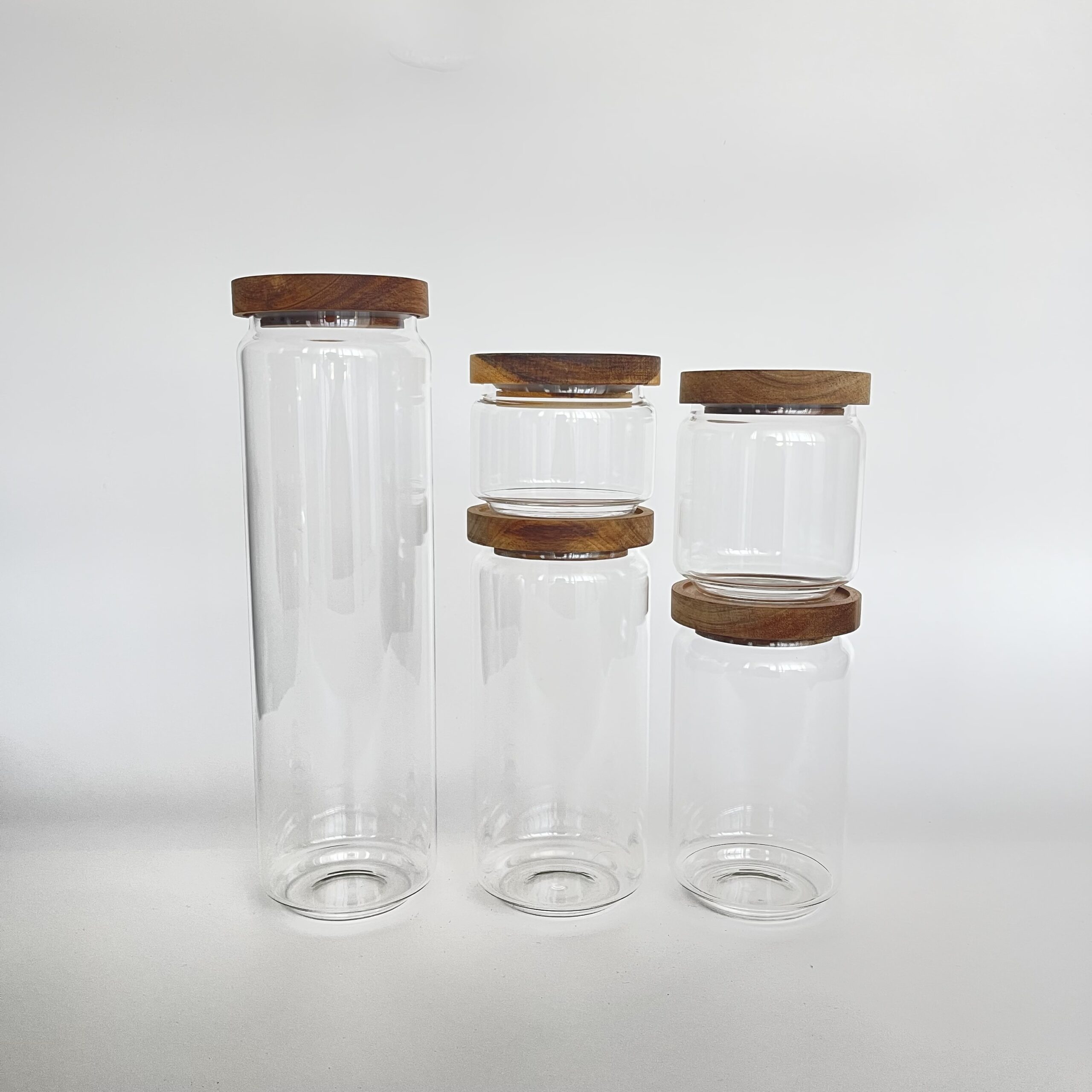 Set de borcane din sticlă cu capac etanș din lemn, în diferite dimensiuni